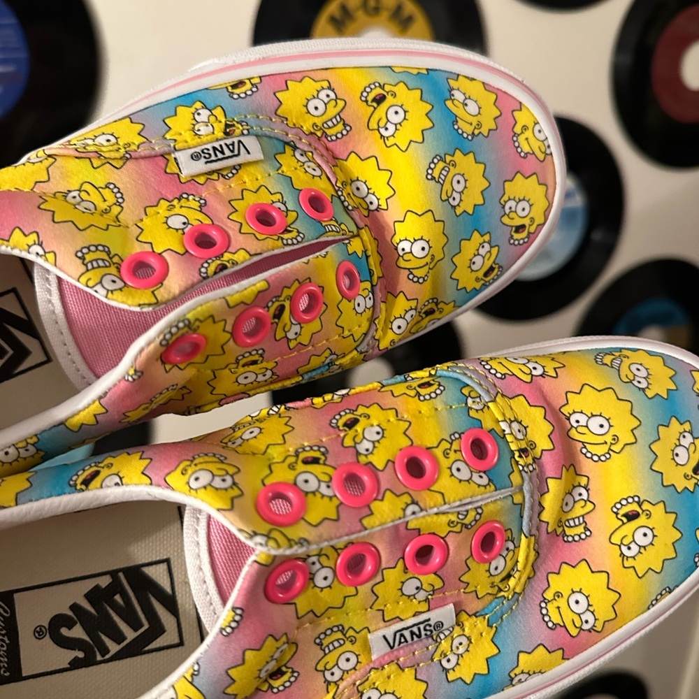 Lisa Simpsons vans - Picture 5 of 6
